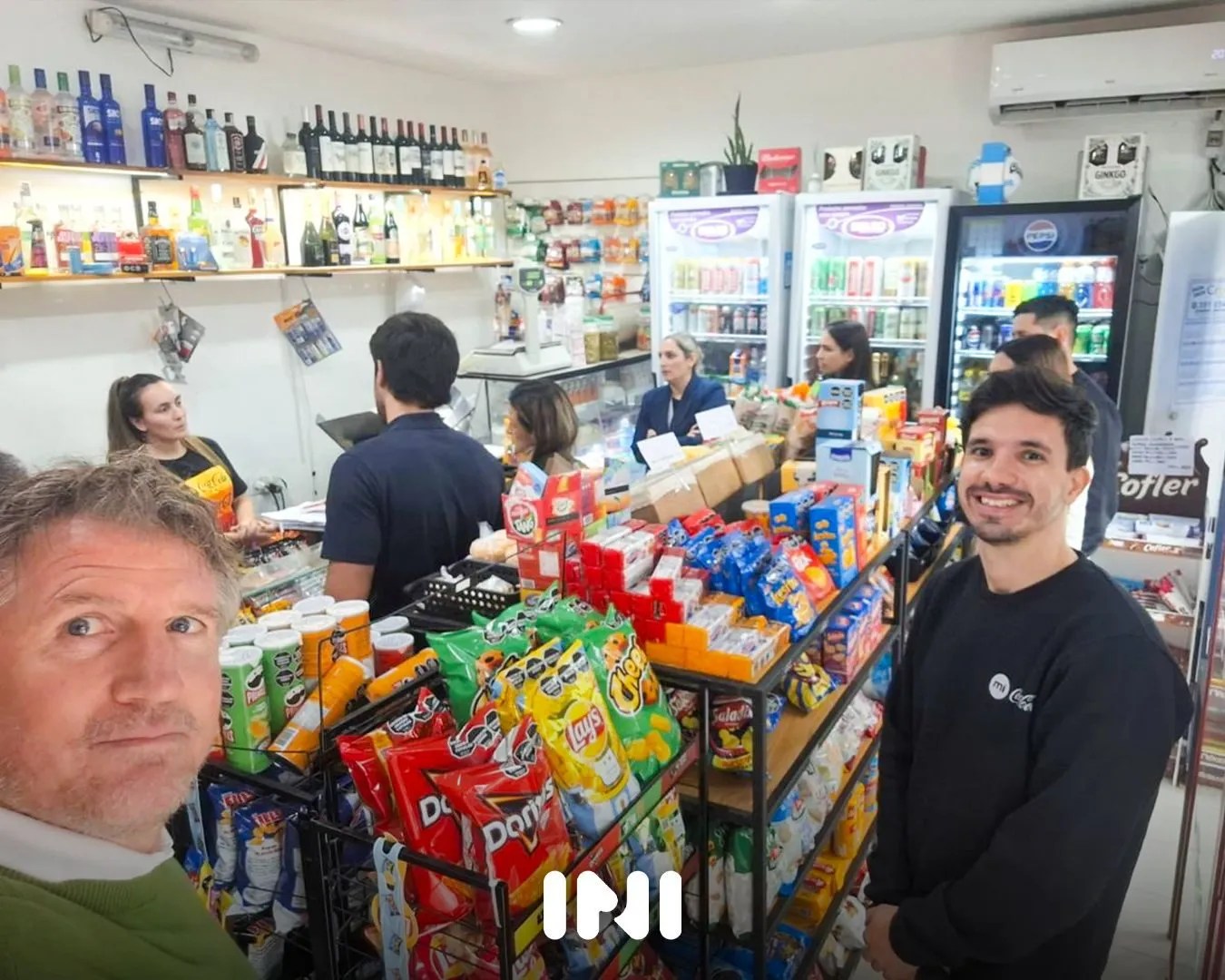 Merchant visit in the INI network